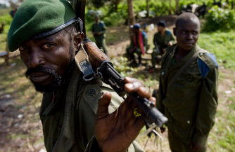 Крупная группа боевиков бежала в Конго от натренированной россиянами армии ЦАР