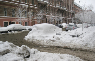 Петербуржцы критикуют Смольный за очередные обещания по уборке города зимой