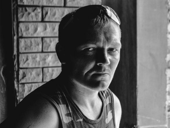 Живым и павшим Живым и павшим